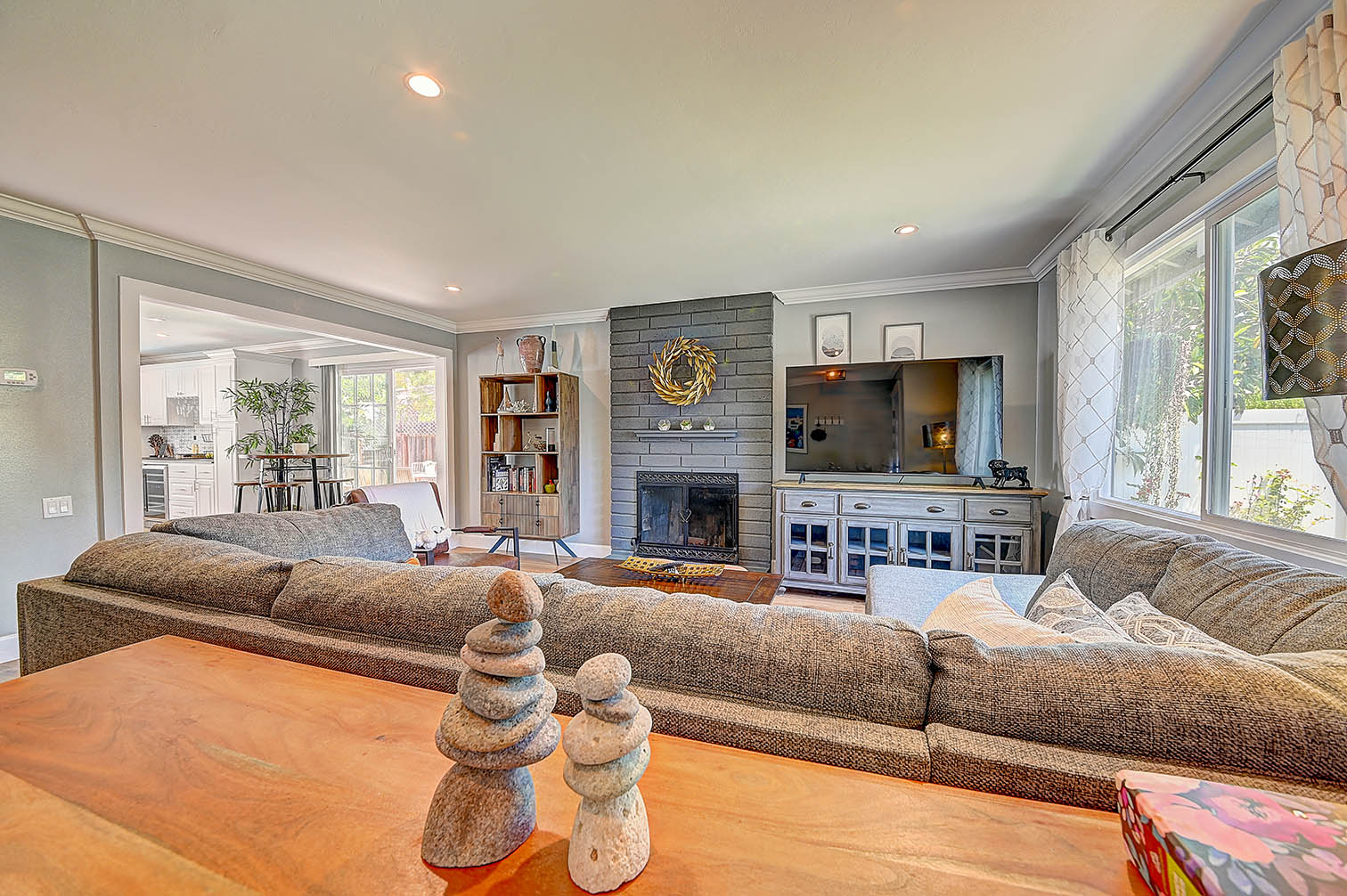 Bixby Knolls Real Estate